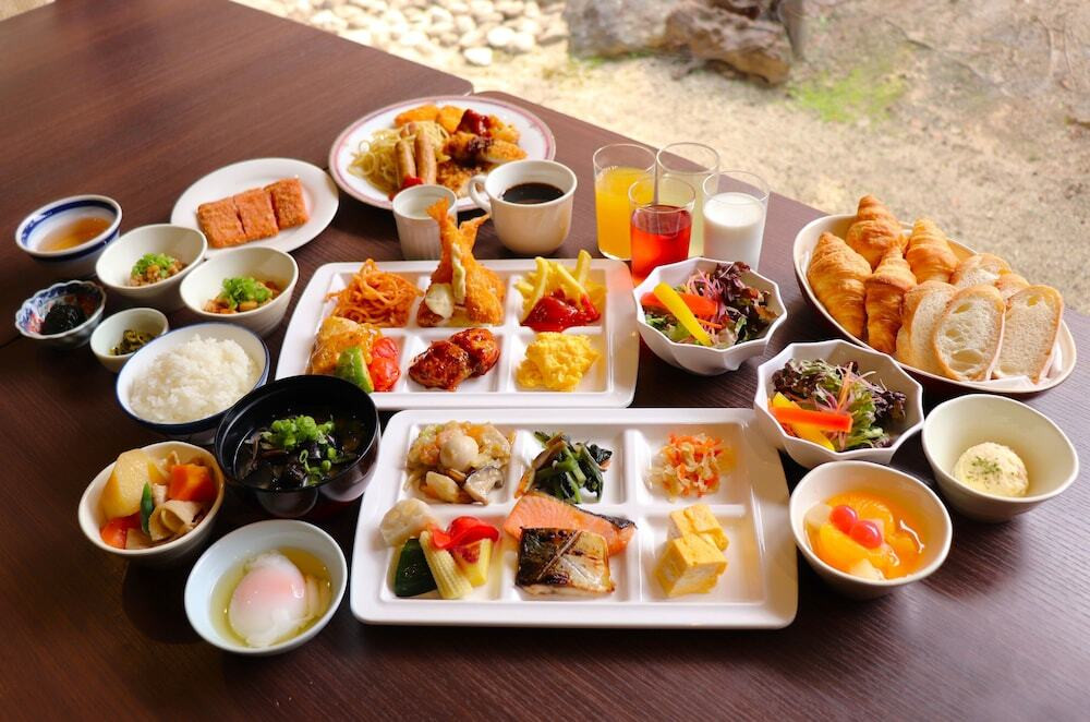 朝食ビュッフェ