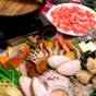 お部屋食【知床しゃぶしゃぶ鍋プラン】海鮮＆知床麦王豚＆ヘルシーでお野菜たっぷり♪～時間が止まる宿 | 知床ヴィラ ホテル フリーズ