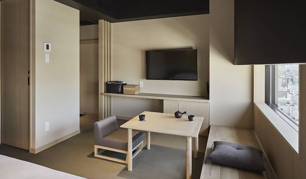 快適な滞在を叶える
シンプルな客室 / 5