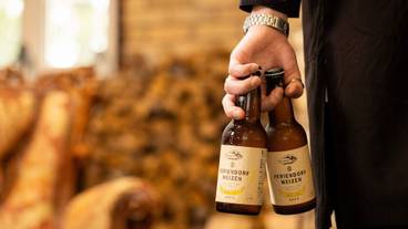 食事・飲み物 / 4