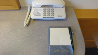 ツインルームシングルサイズベッド 2 台禁煙