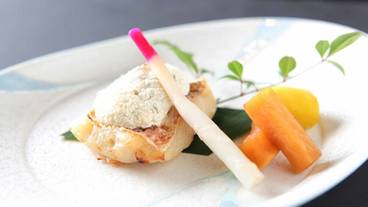 食事・飲み物 / 11