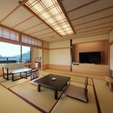 お部屋は
雰囲気もアイテムも◎ / 2