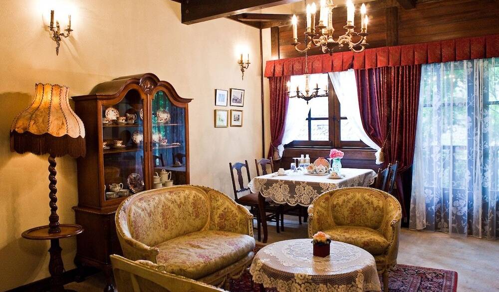 別荘のようなお部屋で
くつろぎのひと時 / 4