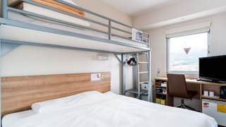 ダブルルーム（セミダブルベッド）ロフトベッド付 禁煙