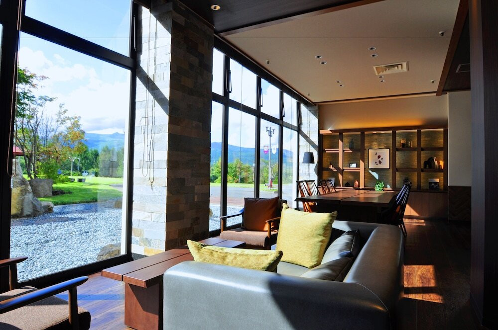 ロビーラウンジ