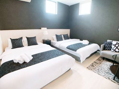 Bar＆Hotel Colors 宮島 / 5