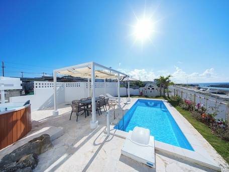 クリスタルヴィラ池間 / 2