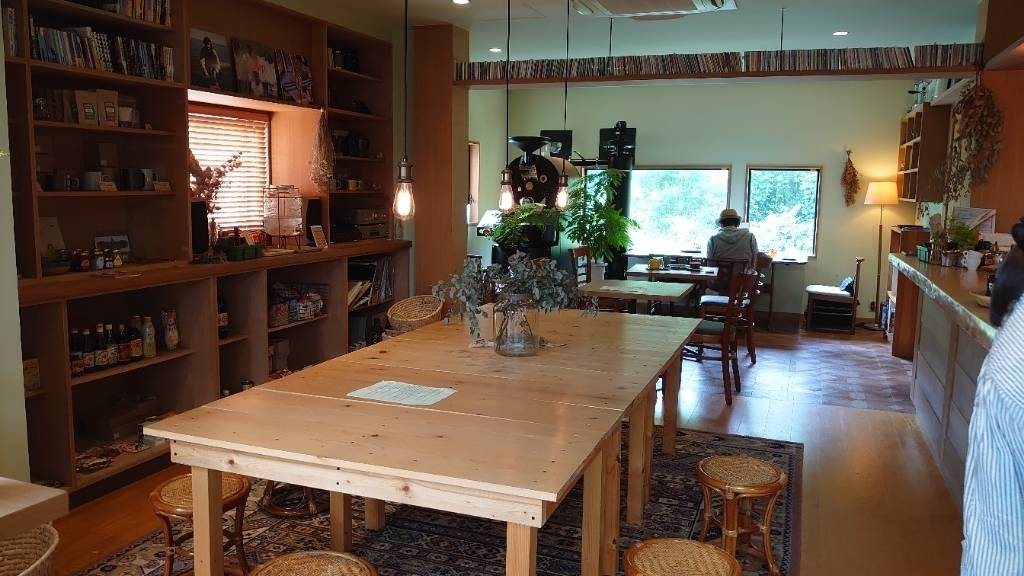 踊り子号が見えるカフェ
シー ザ フォレスト / 3