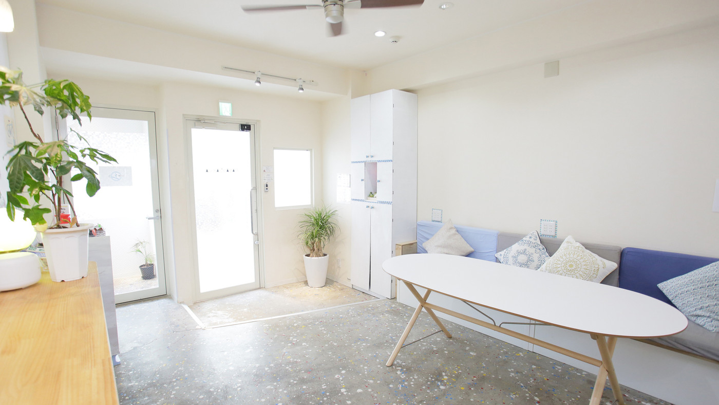 女子好みの真っ白でかわいいゲストハウスでリーズナブルステイ3761944