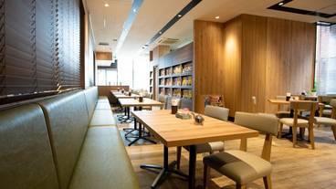 朝食スペース / 13