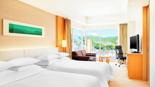 ルーム ダブルベッド 2 台 コーナー