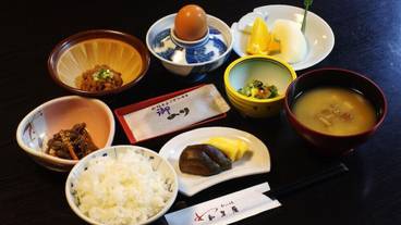 食事・飲み物 / 3