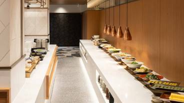 食事・飲み物 / 4