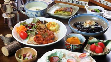 食事・飲み物 / 3