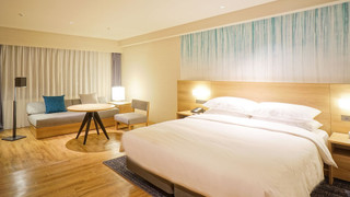 スーペリア ルーム キングベッド 1 台