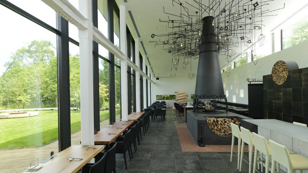 レストランの内観 / 2