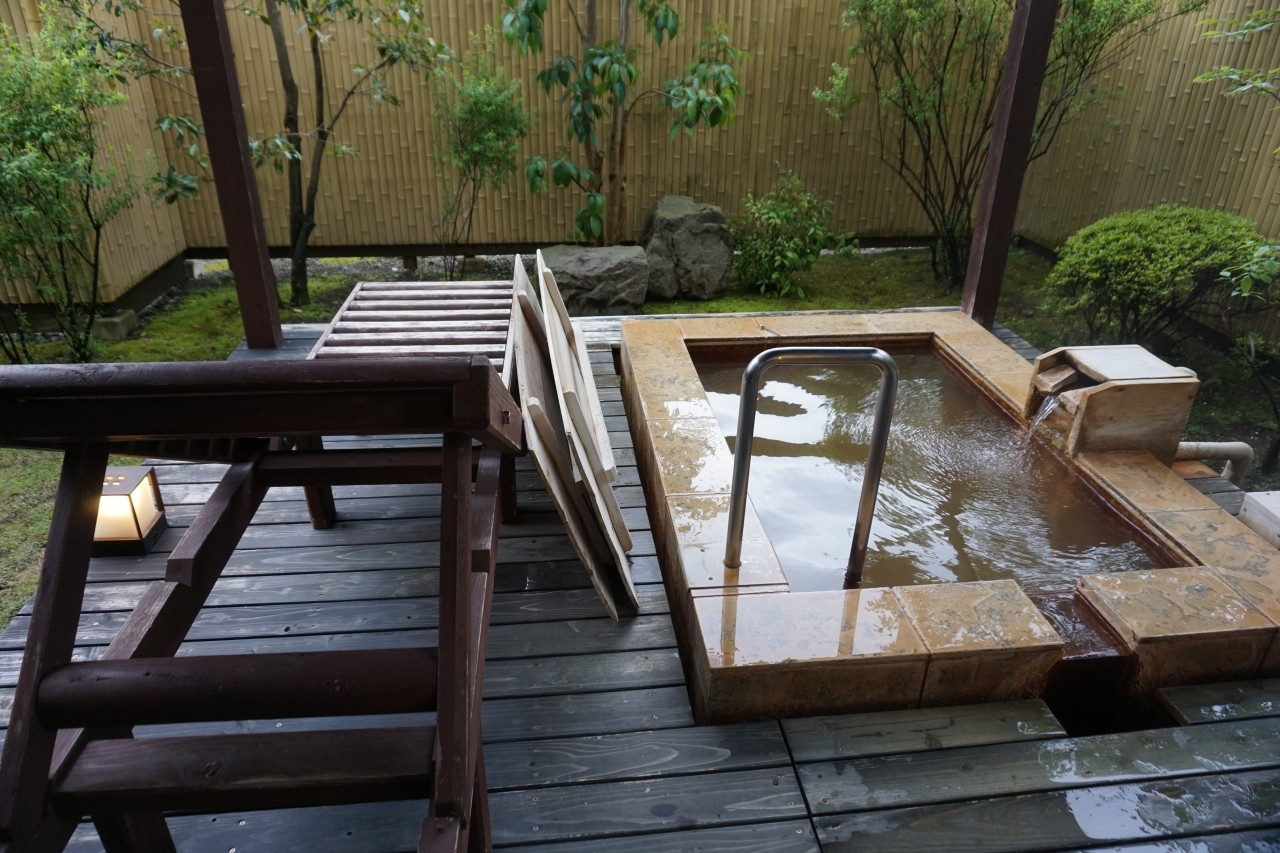 プライベート空間でまろやかなにごり湯を楽しむ3450186