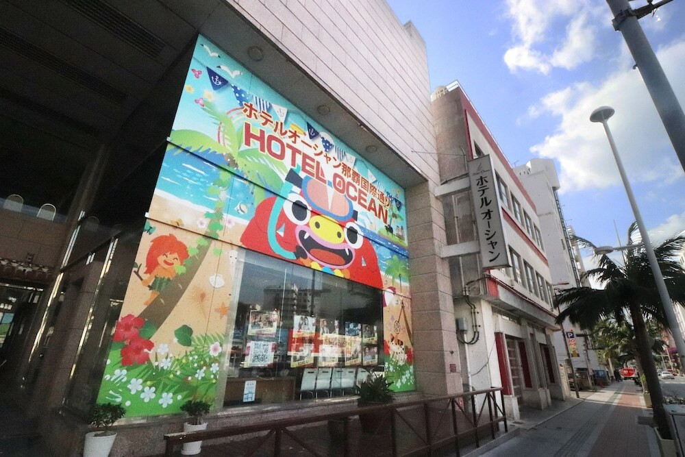 施設の正面