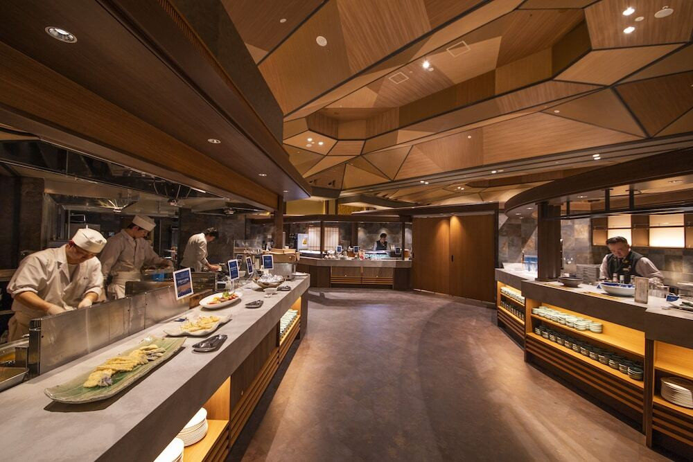 ダイニングレストラン「宮城野」