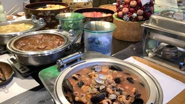 夕食バイキングの一例(2) / 2