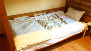 3名用個室（2段ベッド + シングルベッド）　山側