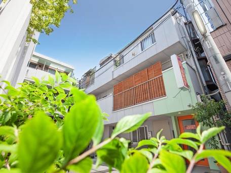 安らぎの女子宿 赤坂の里 / 1