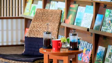 読書とティータイム / 8