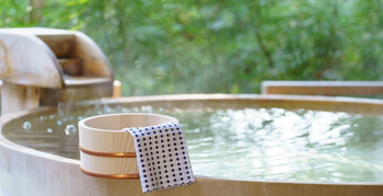 Open-air bath ryokan onsen image