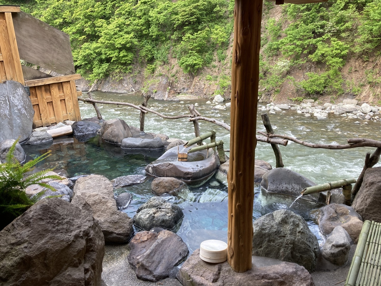 名勝天然記念物「清津峡」の迫力を間近に感じられる温泉4077348