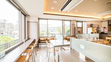 朝食スペース / 5