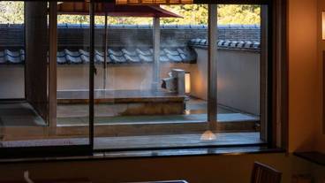 露天風呂付き客室 花飾り(2) / 16