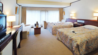 ツインルームシングルサイズベッド 2 台