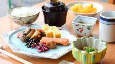 食事・飲み物 / 4