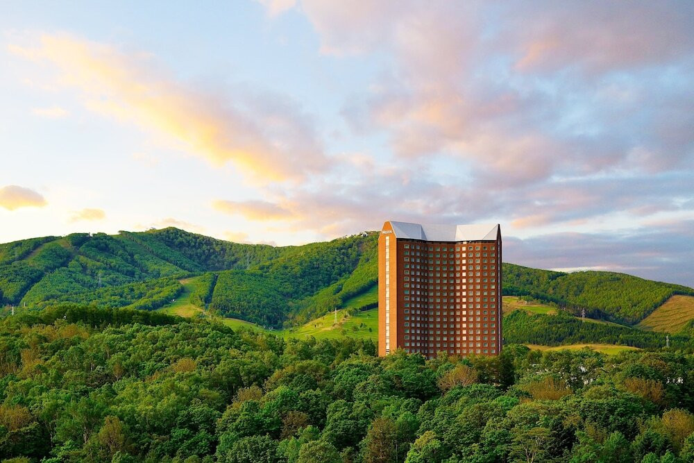 ホテルにも遊園地にもプール！夏イベントを満喫しよう3495110