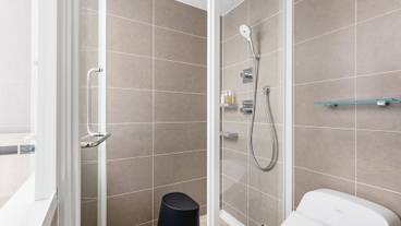 バスルームのシャワー / 13