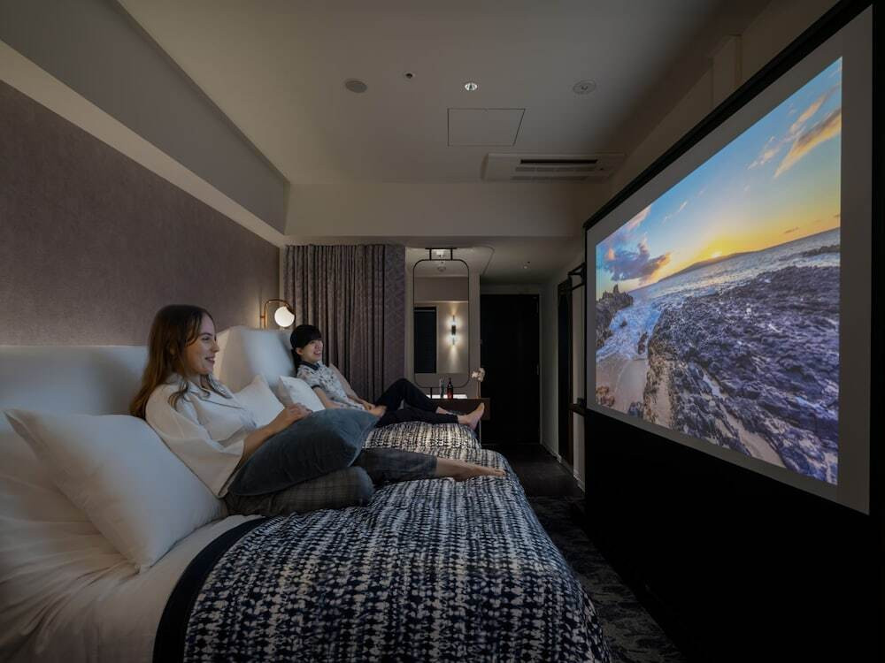 ザ ライブリー大阪本町（THE LIVELY 大阪本町）（ザ ライブリー ホンマチ オオサカ） / 1