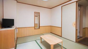 客室 / 17