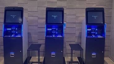 チェックイン / チェックアウト キオスク / 1