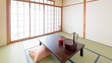 客室内のダイニングエリア / 9