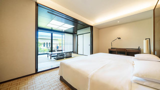 ルーム シングルベッド 2 台 (Tatami)