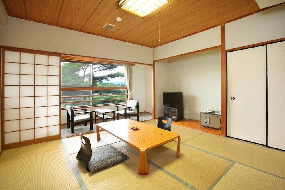 8.アーデンホテル阿蘇3538161