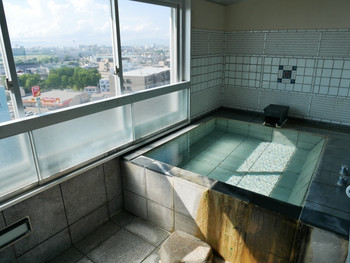 五稜郭タワーや函館山の景色も！最上階13階から眺める夜景にうっとり3391102