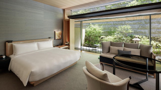 ルーム キングベッド 1台 ガーデンテラス