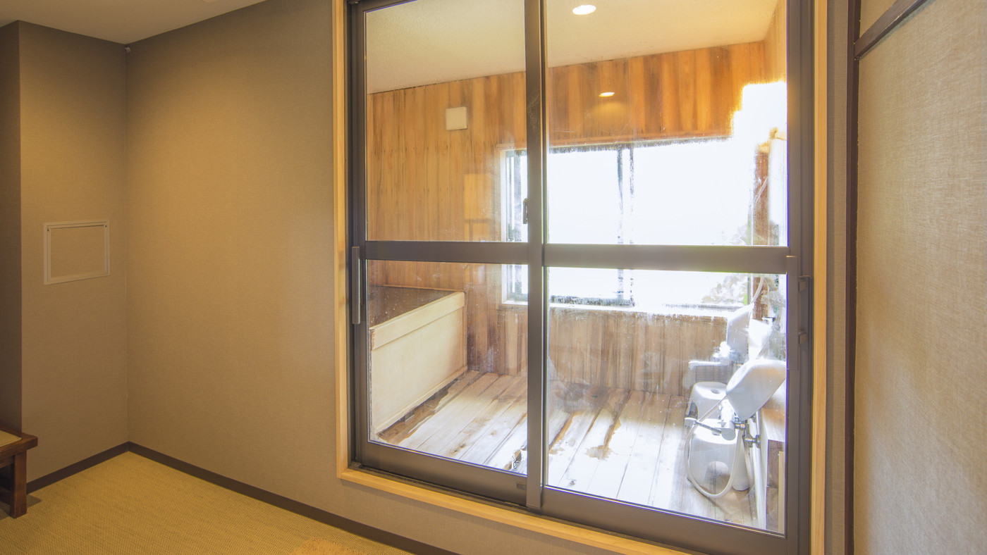 カップルに嬉しい草津温泉の「貸切風呂」3751000