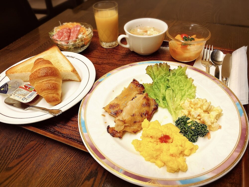 朝食