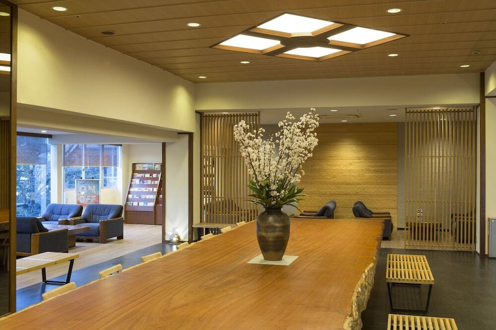 ロビー応接スペース