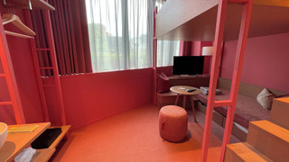 [ピンク] ロフトルーム B 禁煙