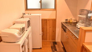 2号店のレギュラータイプ (ダブルベッド2台 <3名以降はお布団配置>)