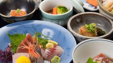 食事・飲み物 / 30